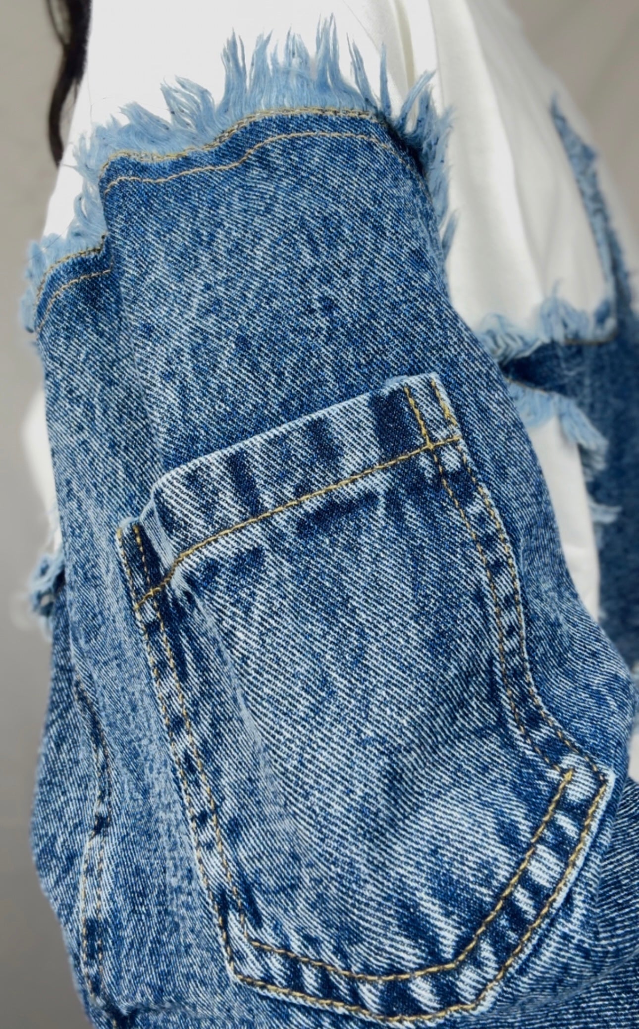 SELENES DENIM STAR SWEATSHIRT